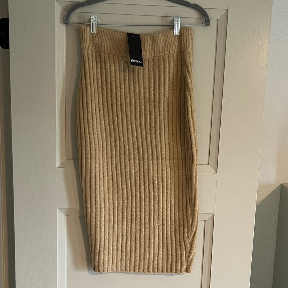 PrettyLittleThing Camel Ribbed Pencil Skirt